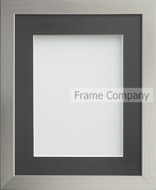 Connolly Silver 20x16 frame with Grey mount cut for image size 15x10