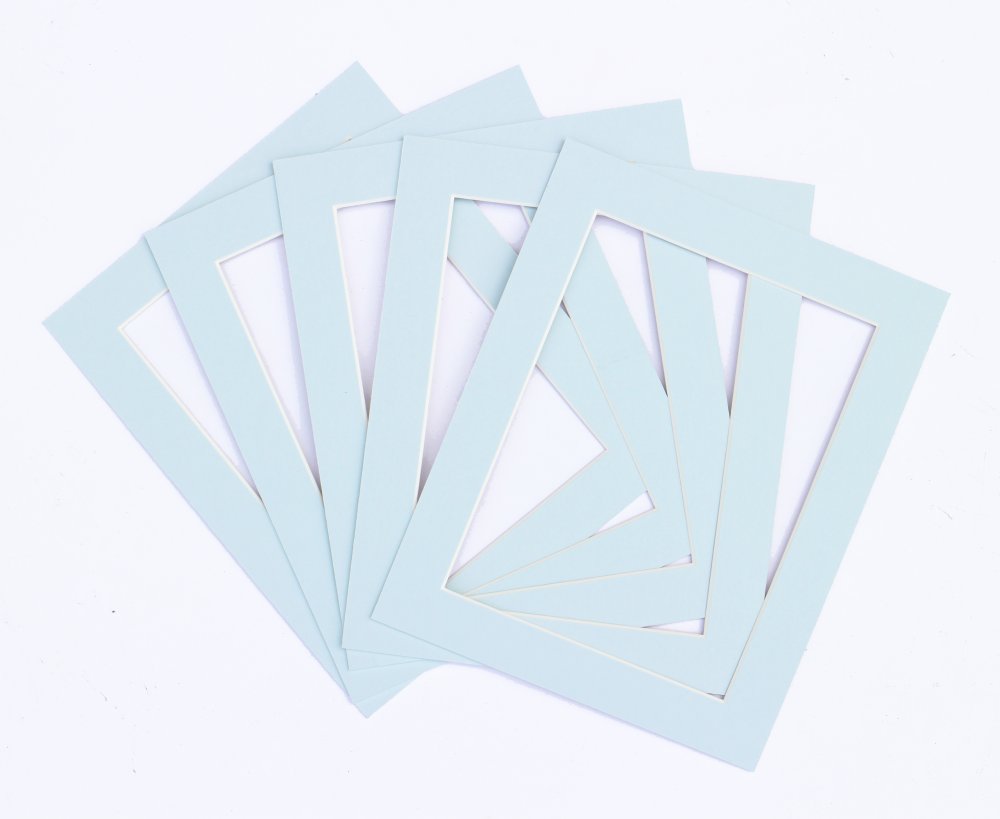 Mounts - Pack of 10 6x4 frame with Light Blue mount cut for image size 4x3