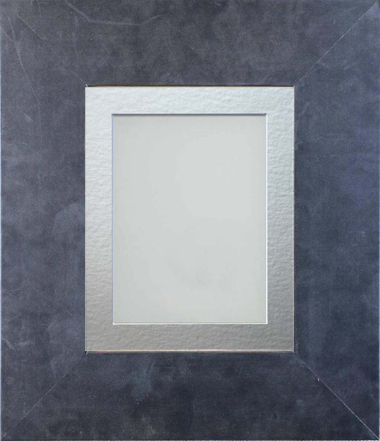 Valencia Silver Slate 36x24 frame with Silver mount cut for image size